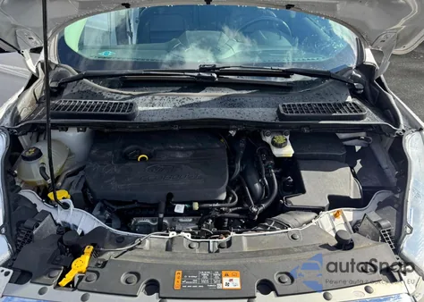 2017 Ford Escape Titanium z USA, uszkodzony, nr VIN 1FMCU9JD7HUE28039